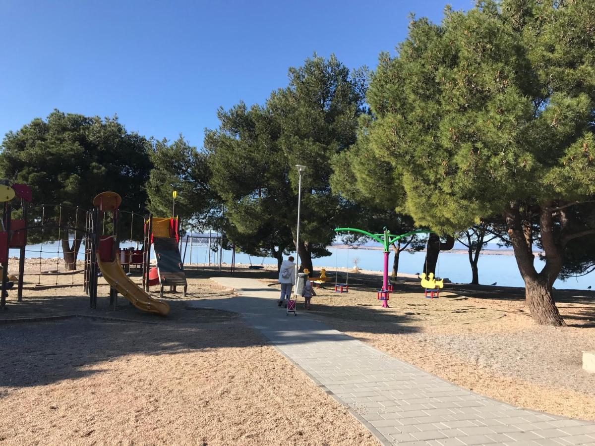 Family Apartments Vesna- 100 M Beach -Center 茨里克韦尼察 外观 照片